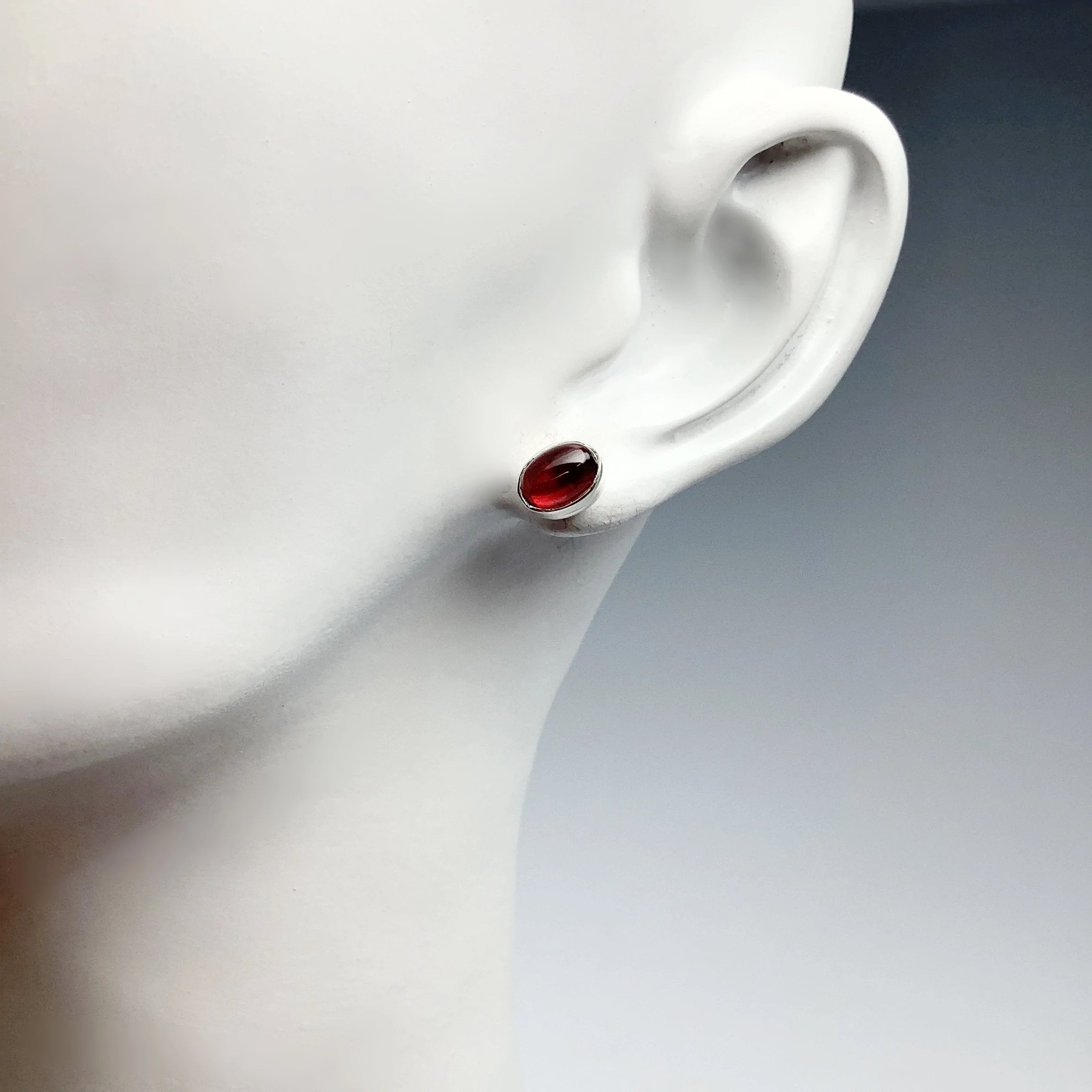 Garnet Stud Earrings - Rocks and Gems Canada