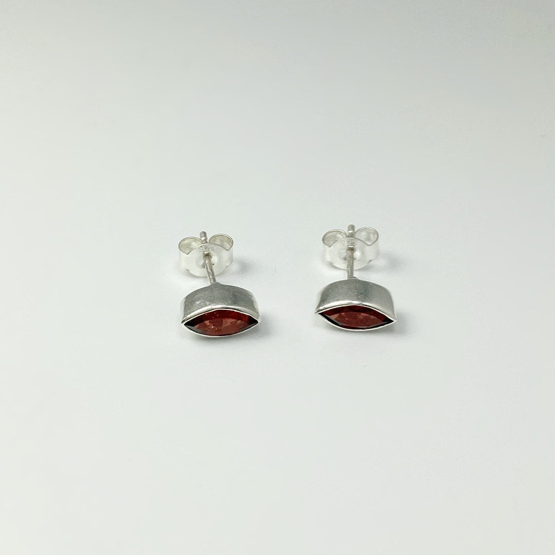 Garnet Stud Earrings - Rocks and Gems Canada