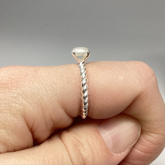 Freshwater Pearl Ring - Rocks and Gems Canada