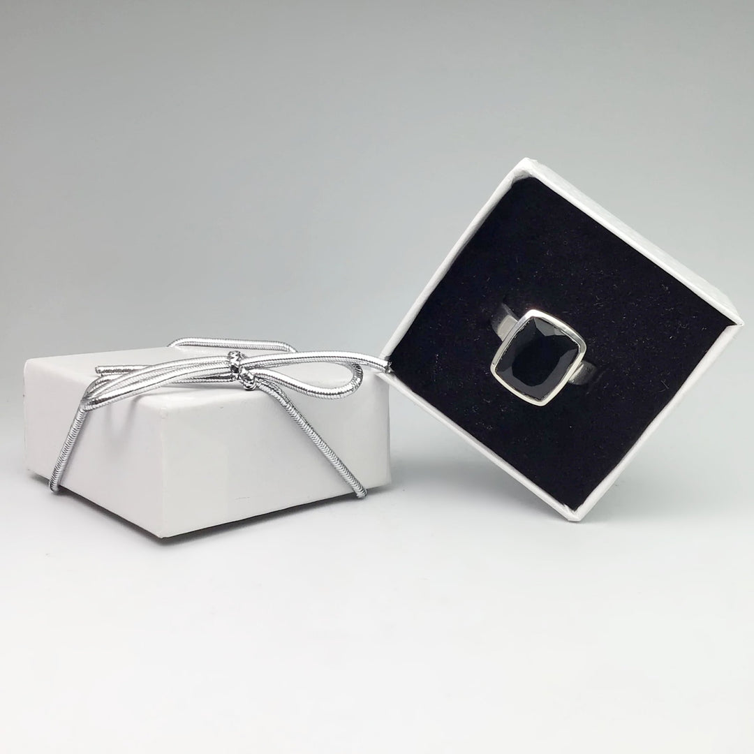 Black Onyx Ring - Rocks and Gems Canada
