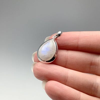 Rainbow Moonstone Pendant
