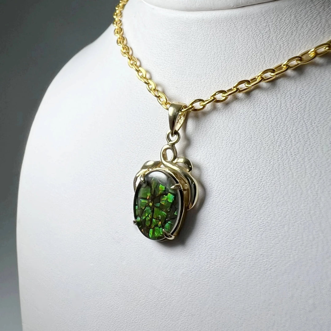 Alberta Ammolite 14K Gold Pendant - Rocks and Gems Canada
