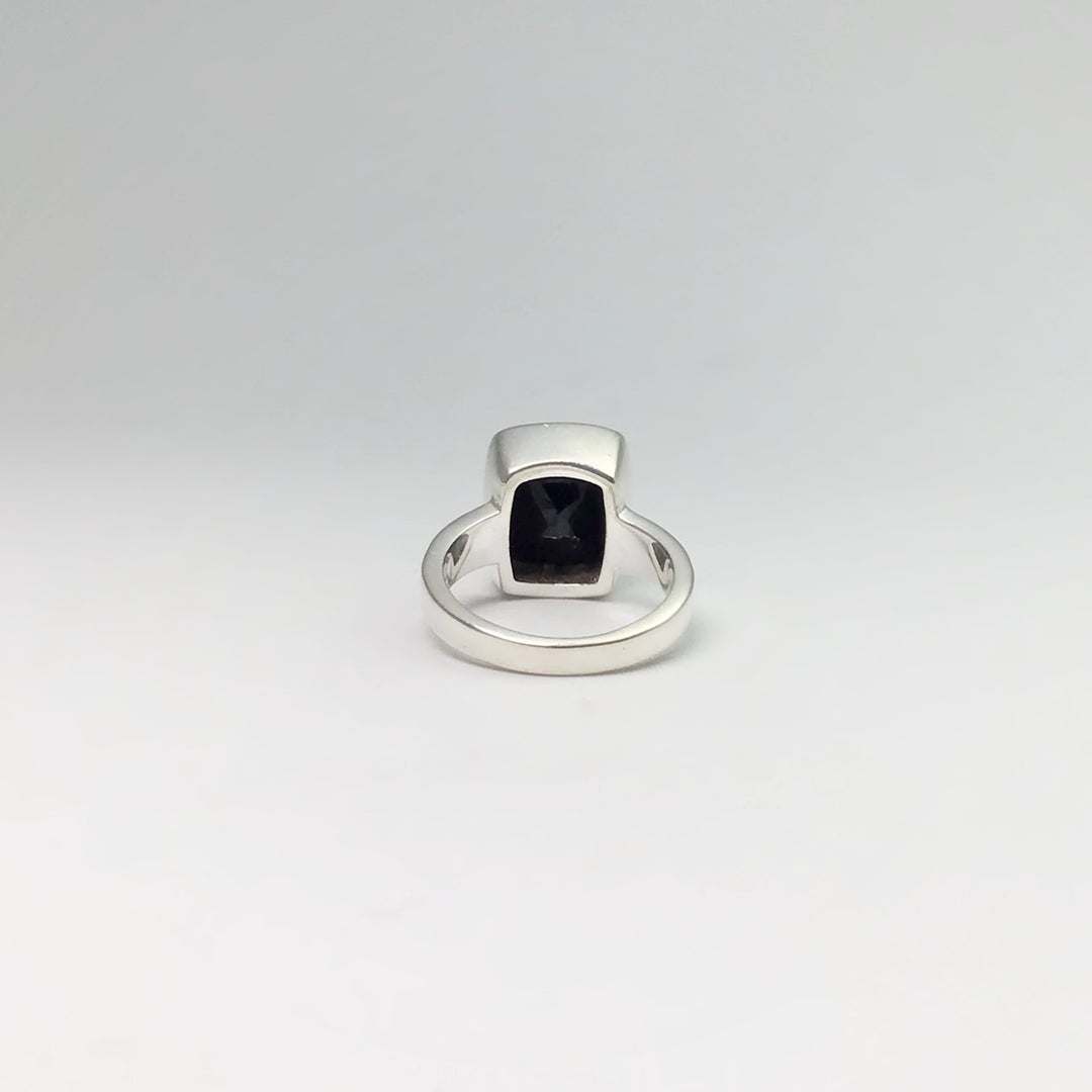 Black Onyx Ring - Rocks and Gems Canada