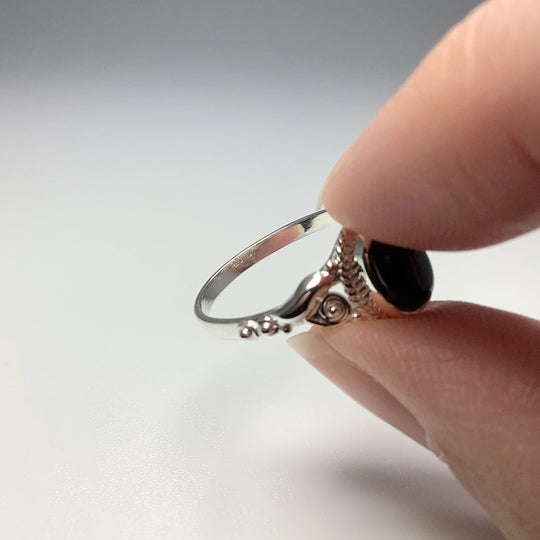 Black Onyx Ring - Rocks and Gems Canada