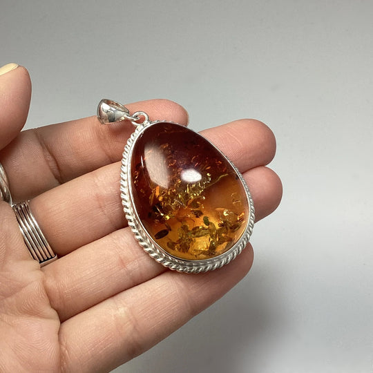 Ombre Amber Pendant - Rocks and Gems Canada