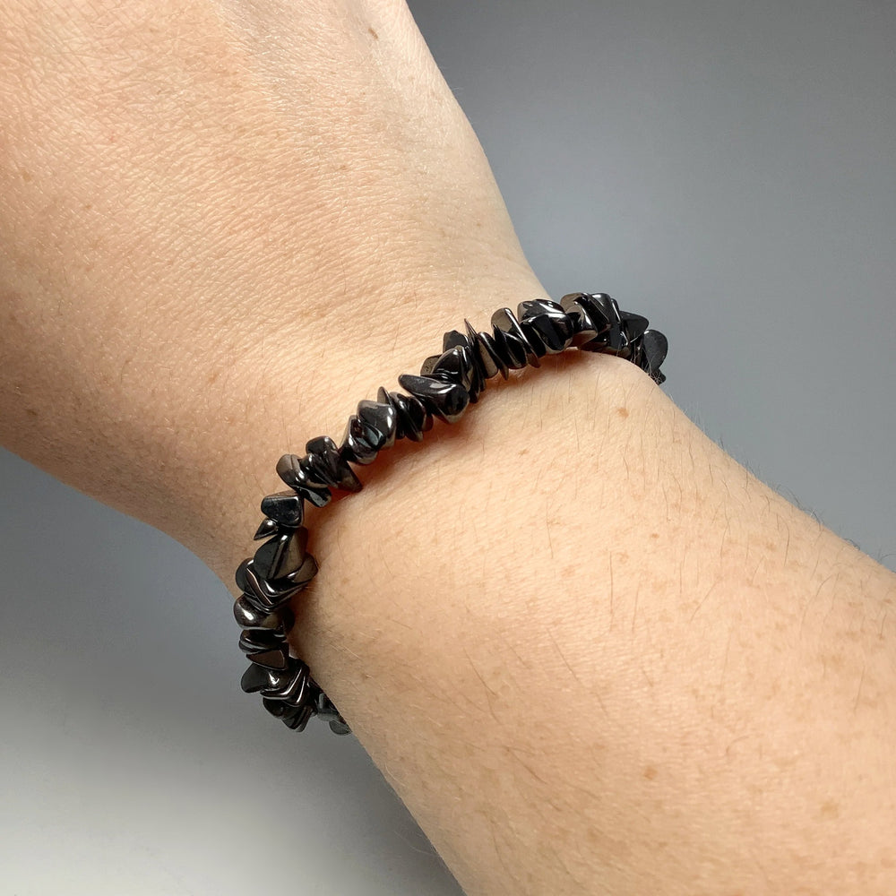 Hematite Chip Beaded Bracelet - Rocks and Gems Canada