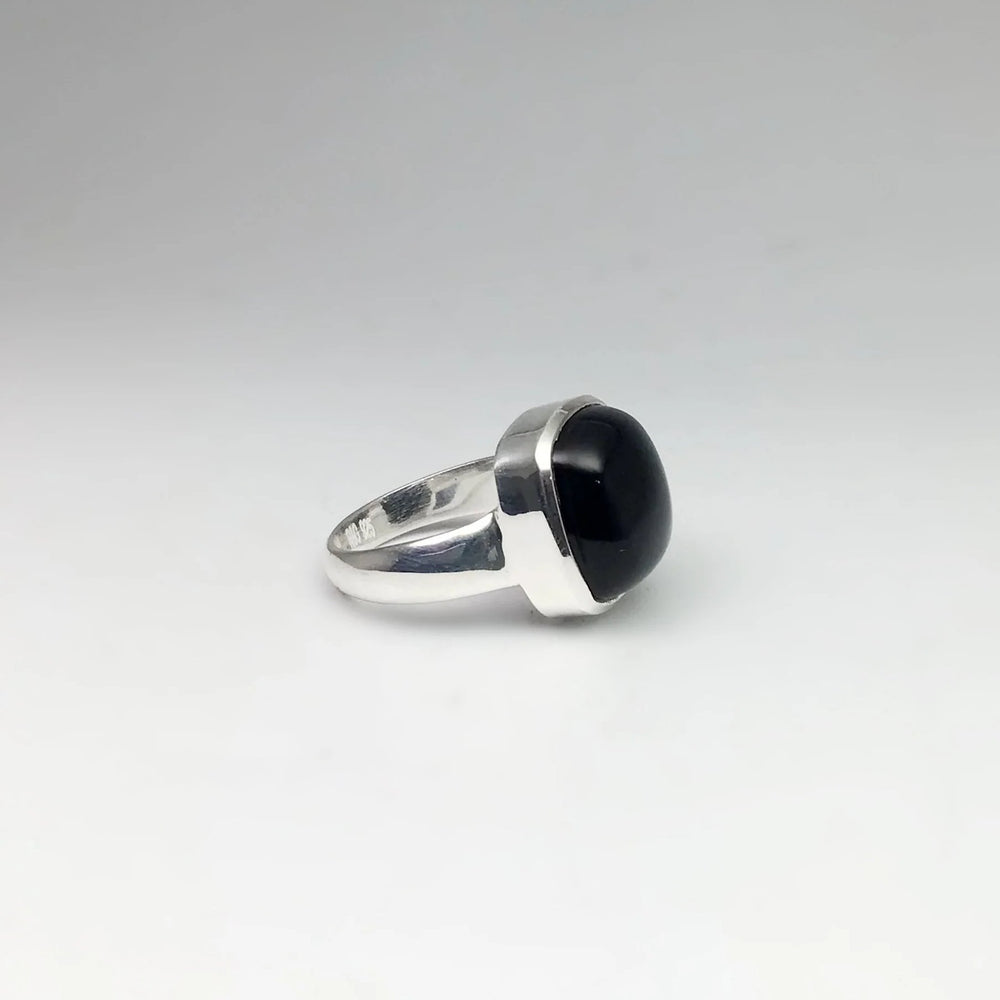 Black Onyx Ring - Rocks and Gems Canada