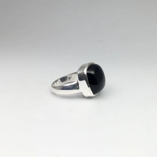 Black Onyx Ring - Rocks and Gems Canada