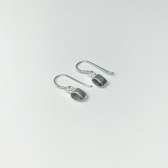 Labradorite Dangle Earrings - Rocks and Gems Canada