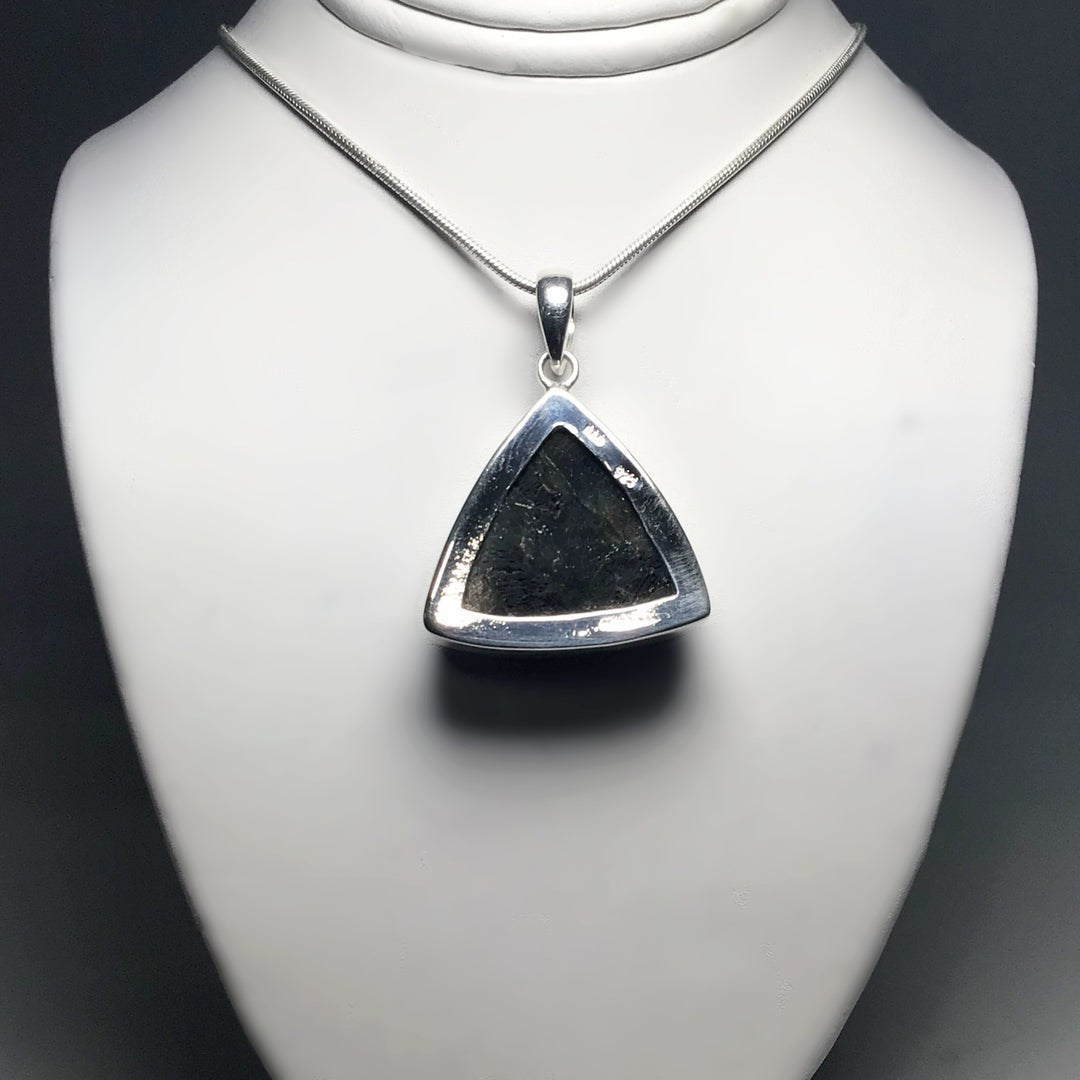 Purple Labradorite Pendant - Rocks and Gems Canada