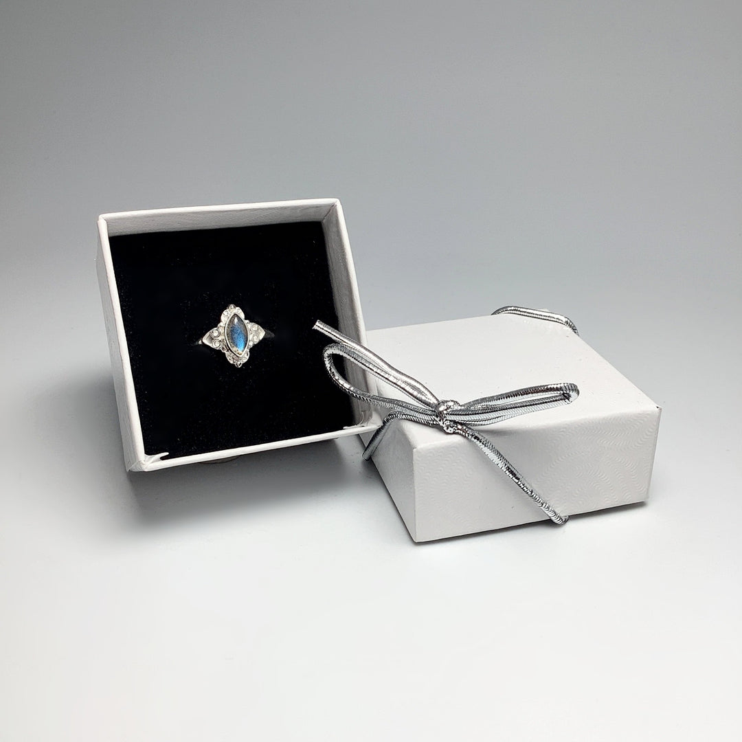 Labradorite Ring - Rocks and Gems Canada