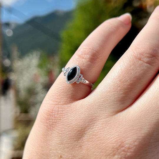 Black Onyx Ring - Rocks and Gems Canada
