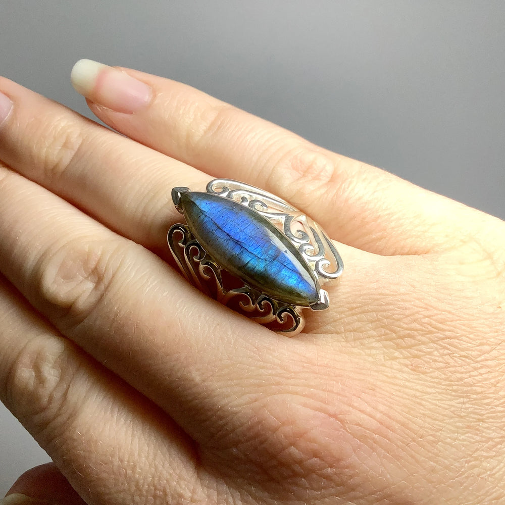Labradorite Ring - Rocks and Gems Canada