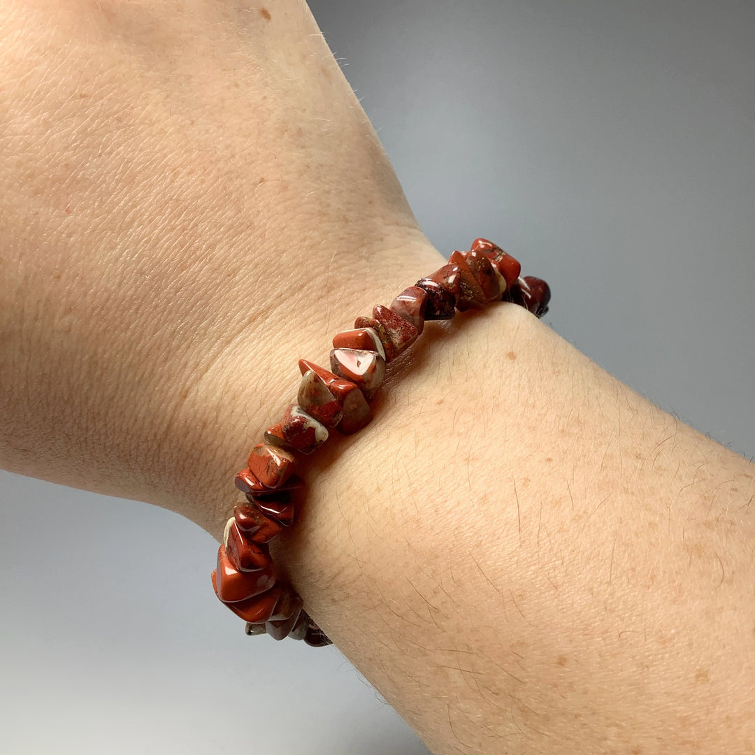 Red Brecciated Jasper Chip Beaded Bracelet - Rocks and Gems Canada