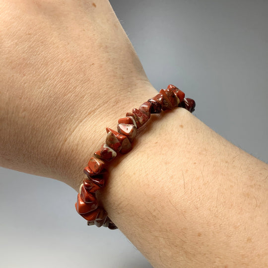 Red Brecciated Jasper Chip Beaded Bracelet - Rocks and Gems Canada