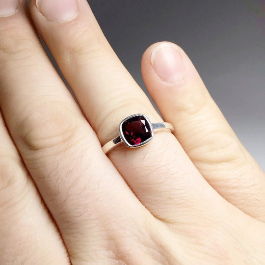 Garnet Ring - Rocks and Gems Canada