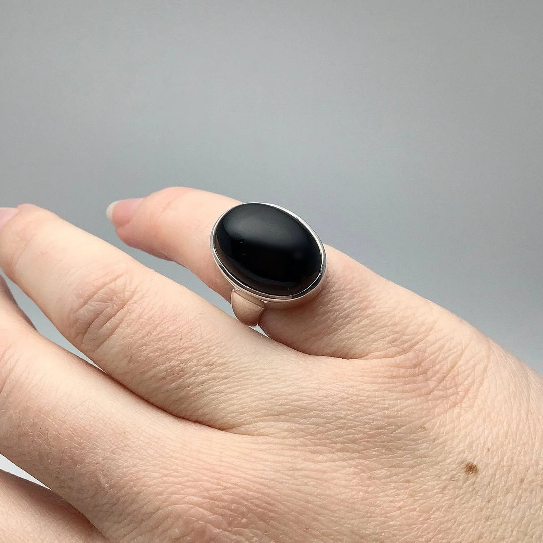 Black Onyx Chunky Oval Ring - Rocks and Gems Canada