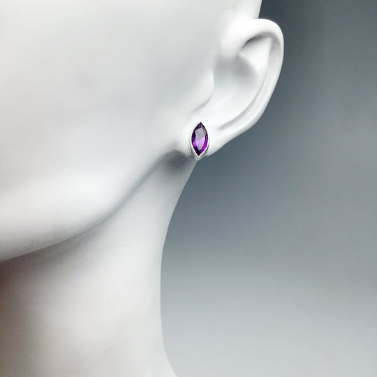 Amethyst Stud Earrings - Rocks and Gems Canada