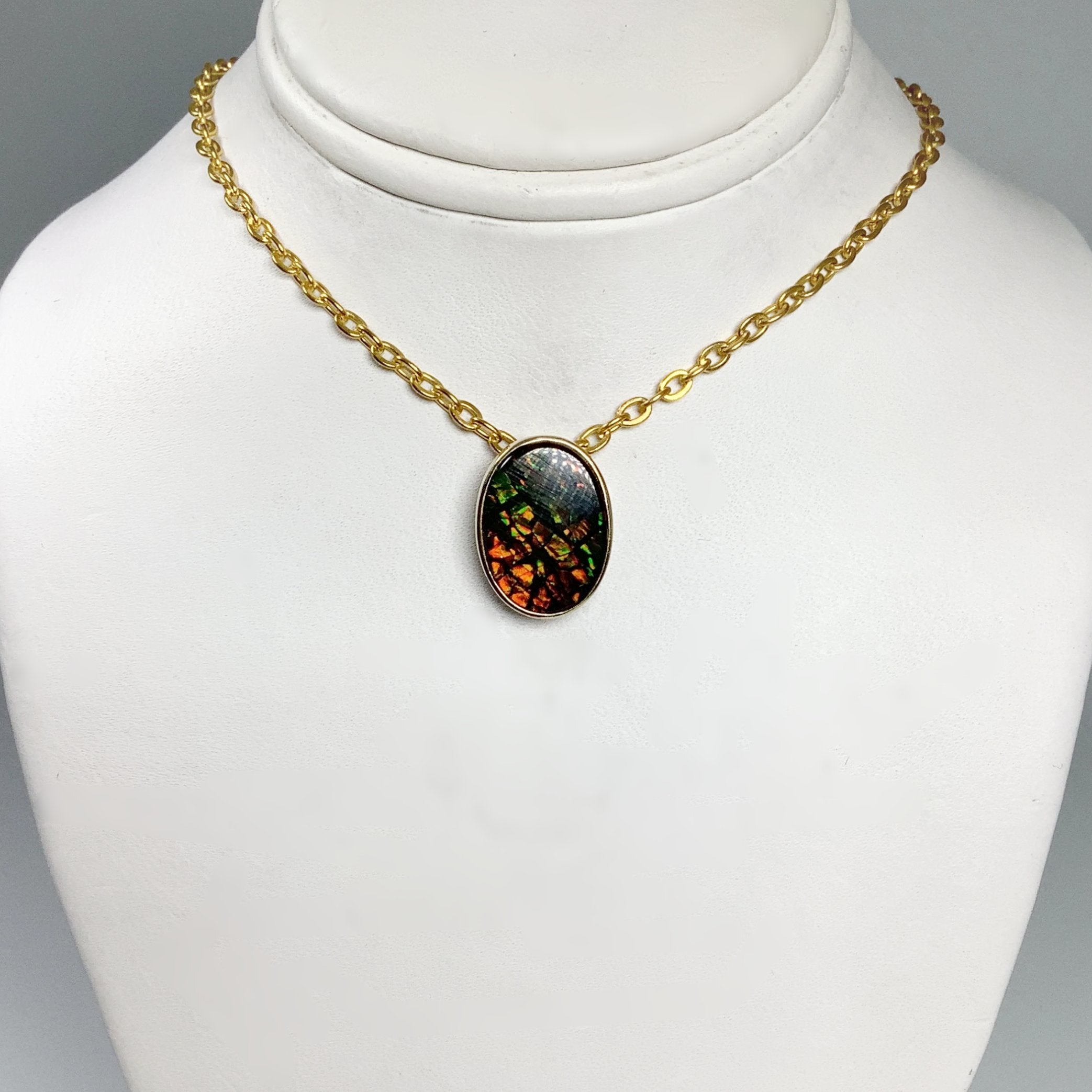 Alberta Ammolite 14K Gold Pendant - Rocks and Gems Canada