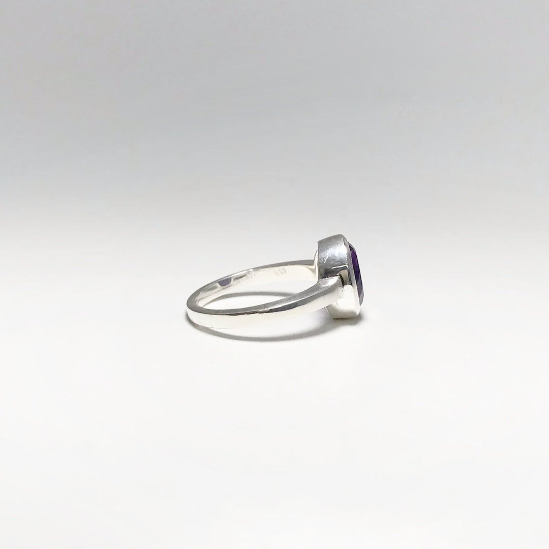 Amethyst Ring - Rocks and Gems Canada