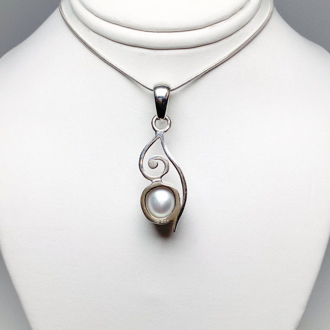 Pearl Pendant - Rocks and Gems Canada