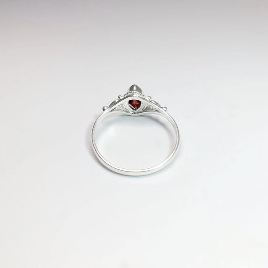 Garnet Ring - Rocks and Gems Canada