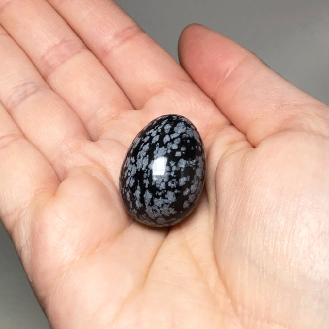 Snowflake Obsidian Mini Egg