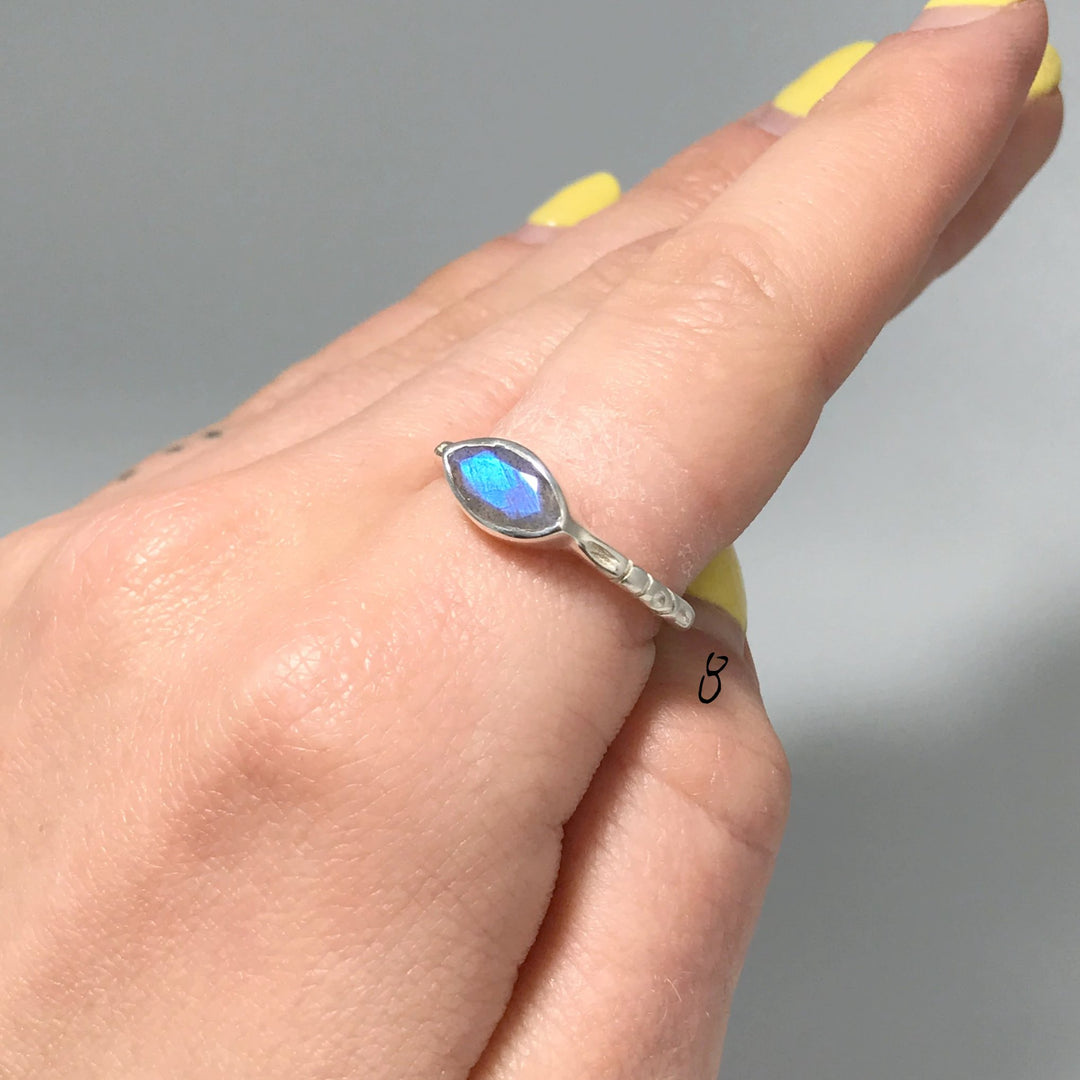 Labradorite Ring - Rocks and Gems Canada