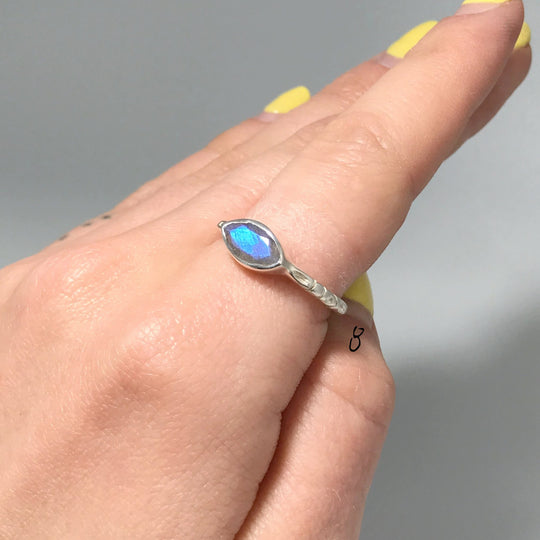 Labradorite Ring - Rocks and Gems Canada