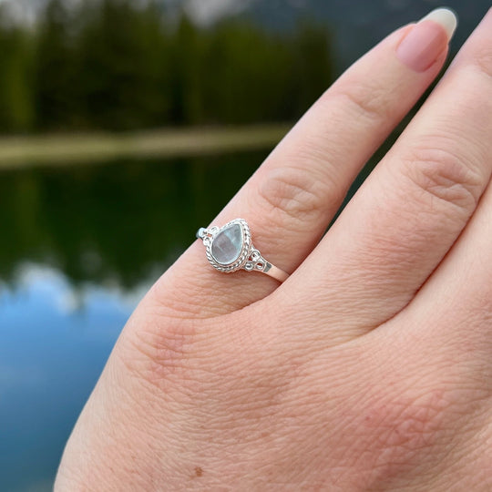 Aquamarine Ring - Rocks and Gems Canada