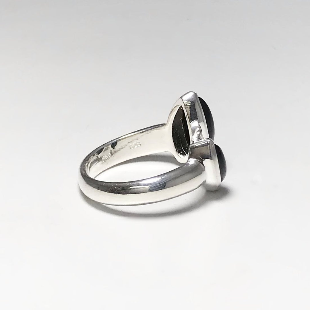 Black Onyx Ring - Rocks and Gems Canada