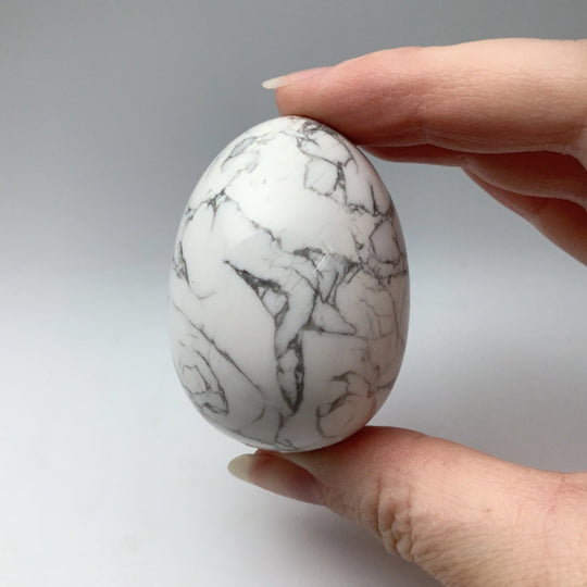 Howlite Egg - Rocks and Gems Canada
