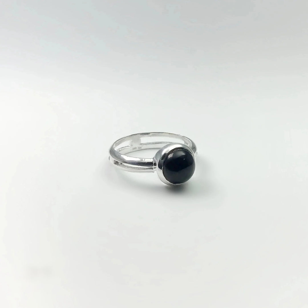 Black Onyx Ring - Rocks and Gems Canada