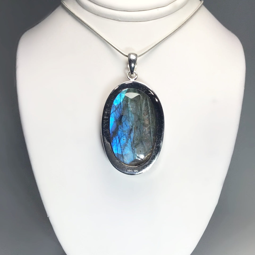 Faceted Labradorite Pendant - Rocks and Gems Canada
