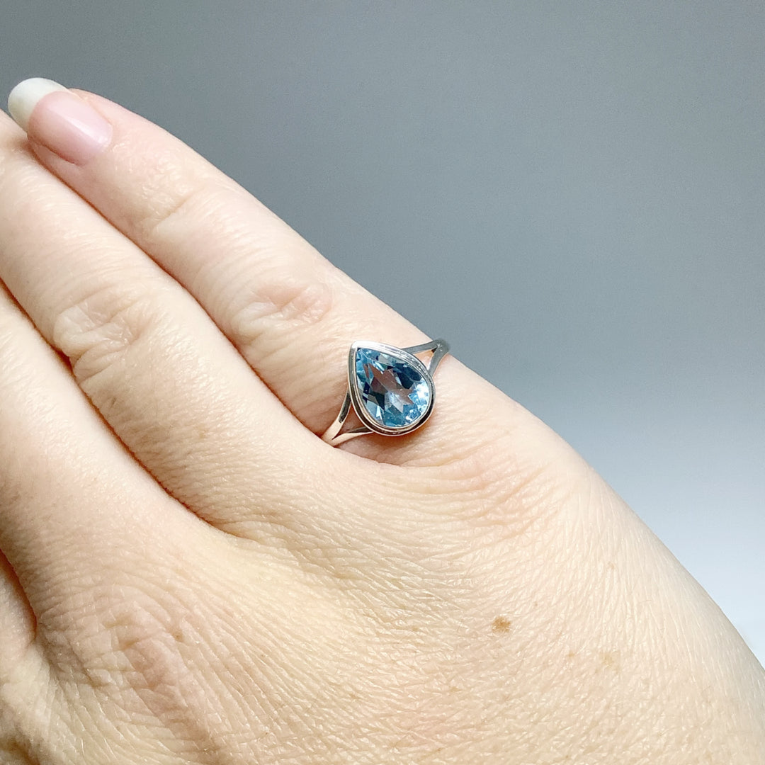 Blue Topaz Ring - Rocks and Gems Canada