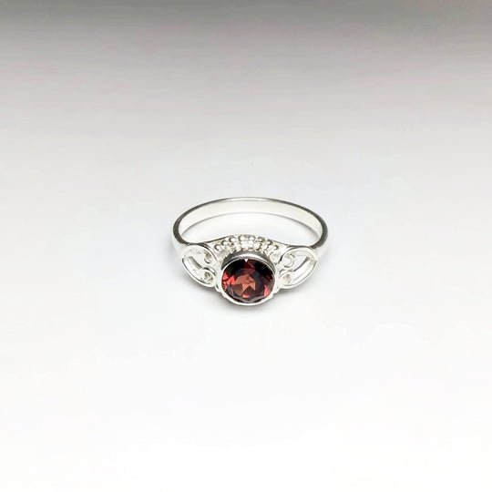 Garnet Ring - Rocks and Gems Canada