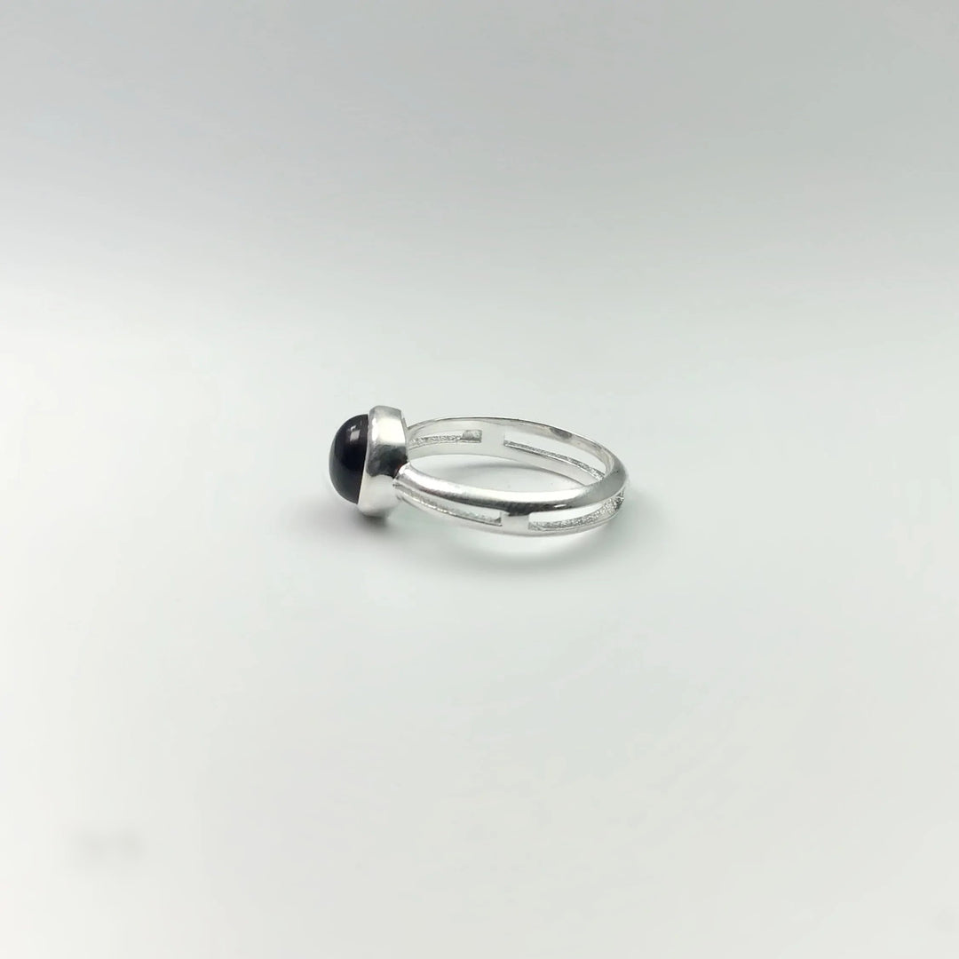 Black Onyx Ring - Rocks and Gems Canada
