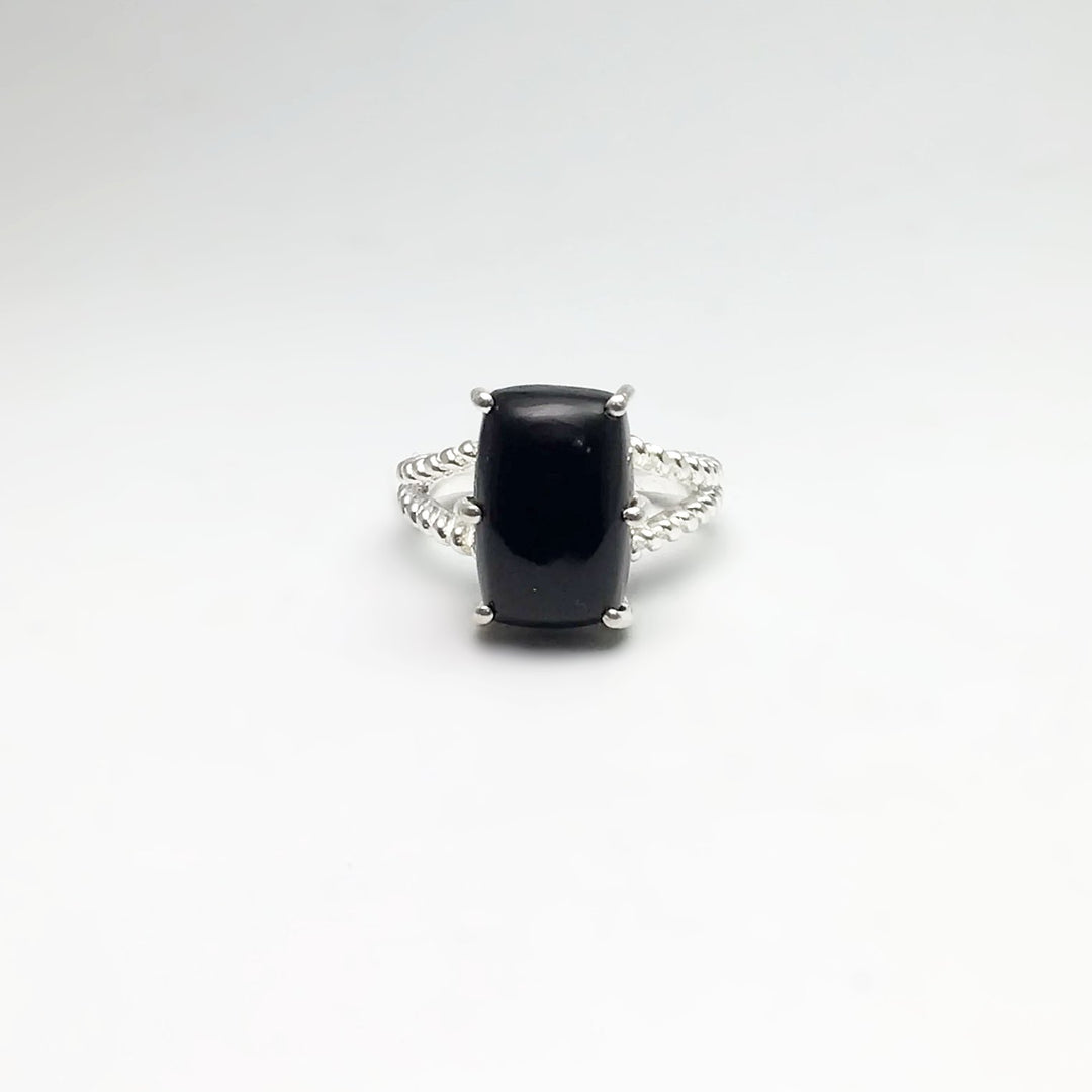 Black Onyx Ring - Rocks and Gems Canada