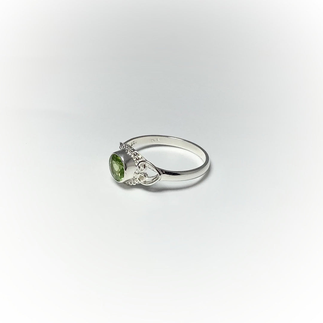Peridot Ring - Rocks and Gems Canada