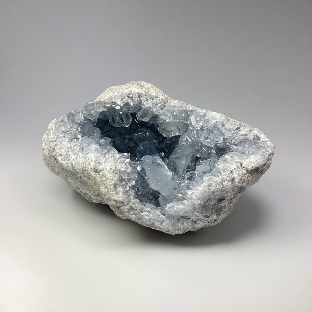 Celestite Geode - Rocks and Gems Canada