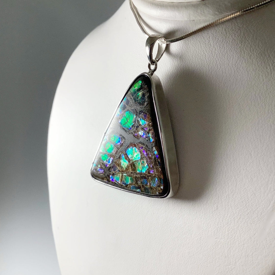Alberta Ammolite Pendant - Rocks and Gems Canada