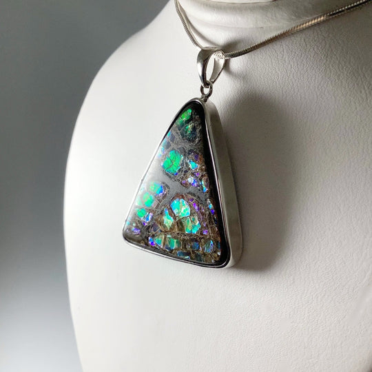 Alberta Ammolite Pendant - Rocks and Gems Canada