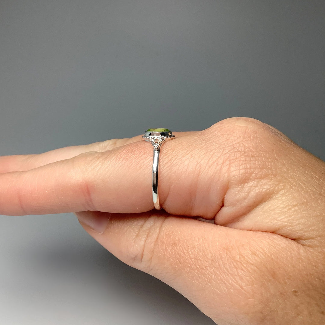 Peridot Ring - Rocks and Gems Canada