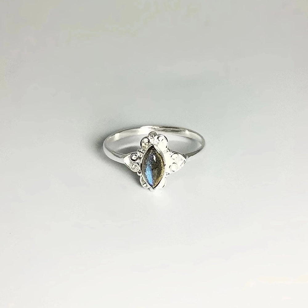 Labradorite Ring - Rocks and Gems Canada