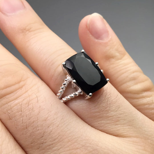 Black Onyx Ring - Rocks and Gems Canada