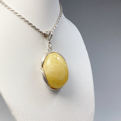 Butterscotch Amber Pendant