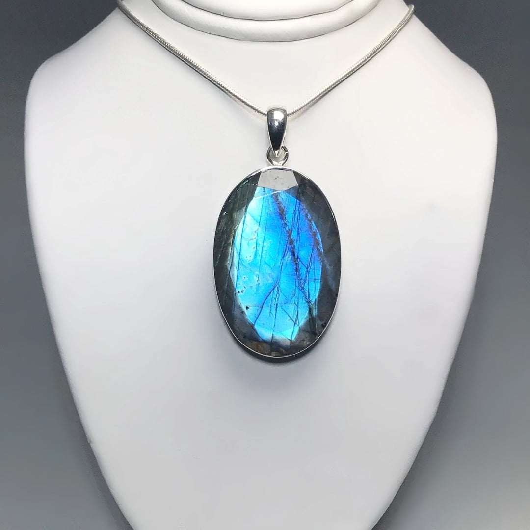 Faceted Labradorite Pendant - Rocks and Gems Canada