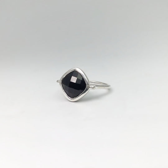 Black Onyx Ring - Rocks and Gems Canada