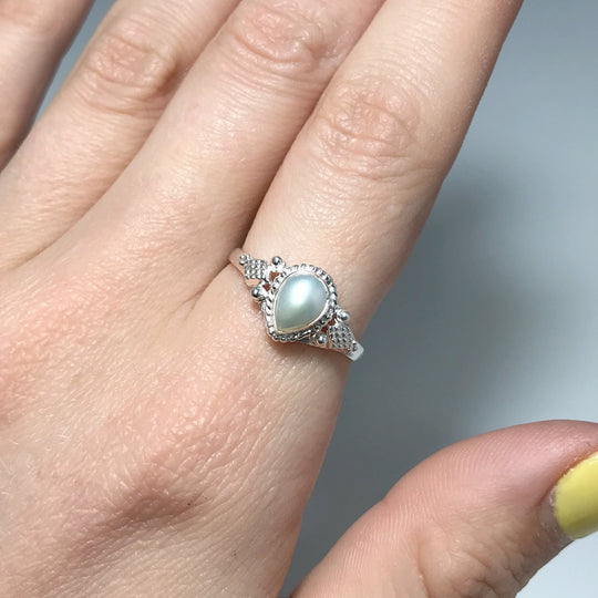 Freshwater Pearl Ring - Rocks and Gems Canada