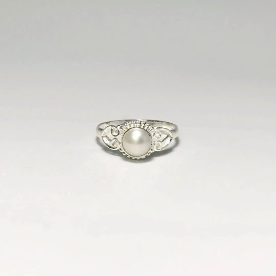 Freshwater Pearl Ring - Rocks and Gems Canada